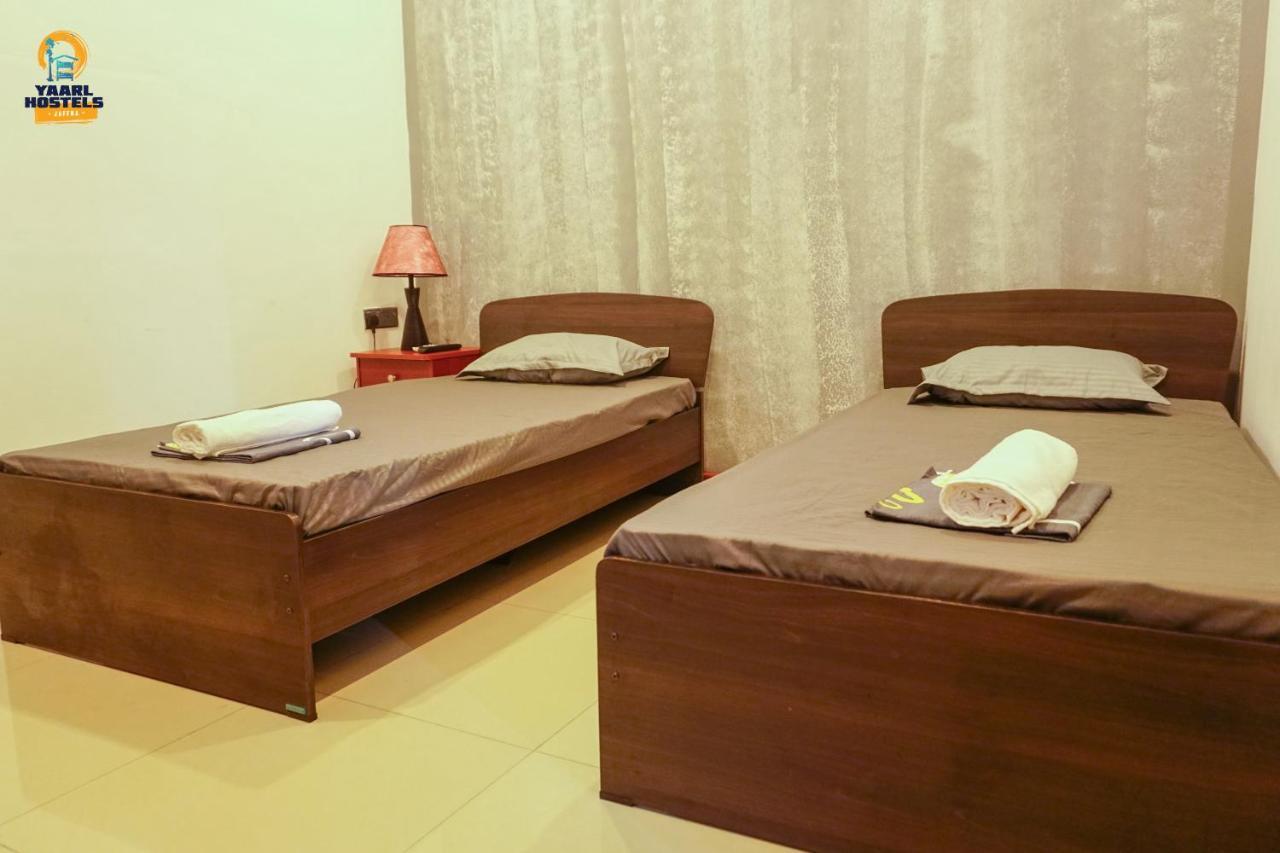 Yaarl Hostels Джафна Екстериор снимка