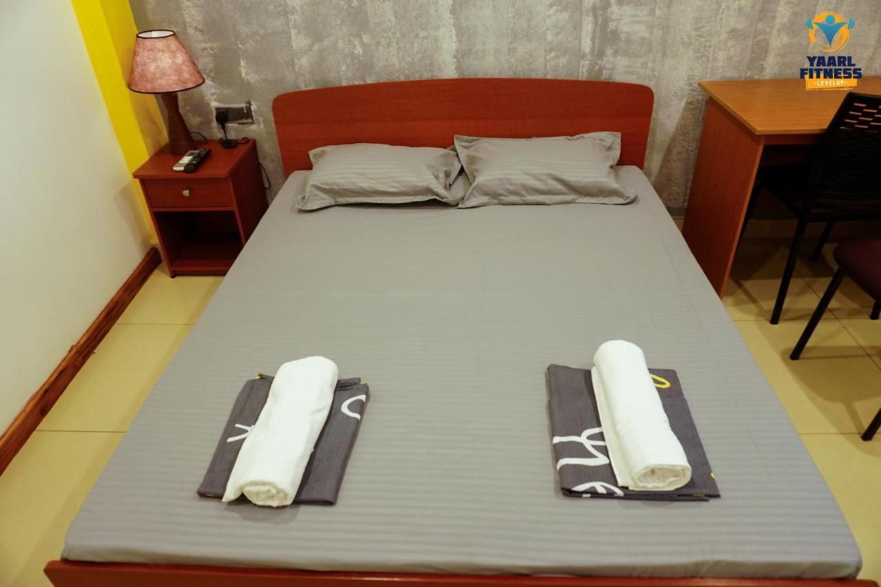 Yaarl Hostels Джафна Екстериор снимка