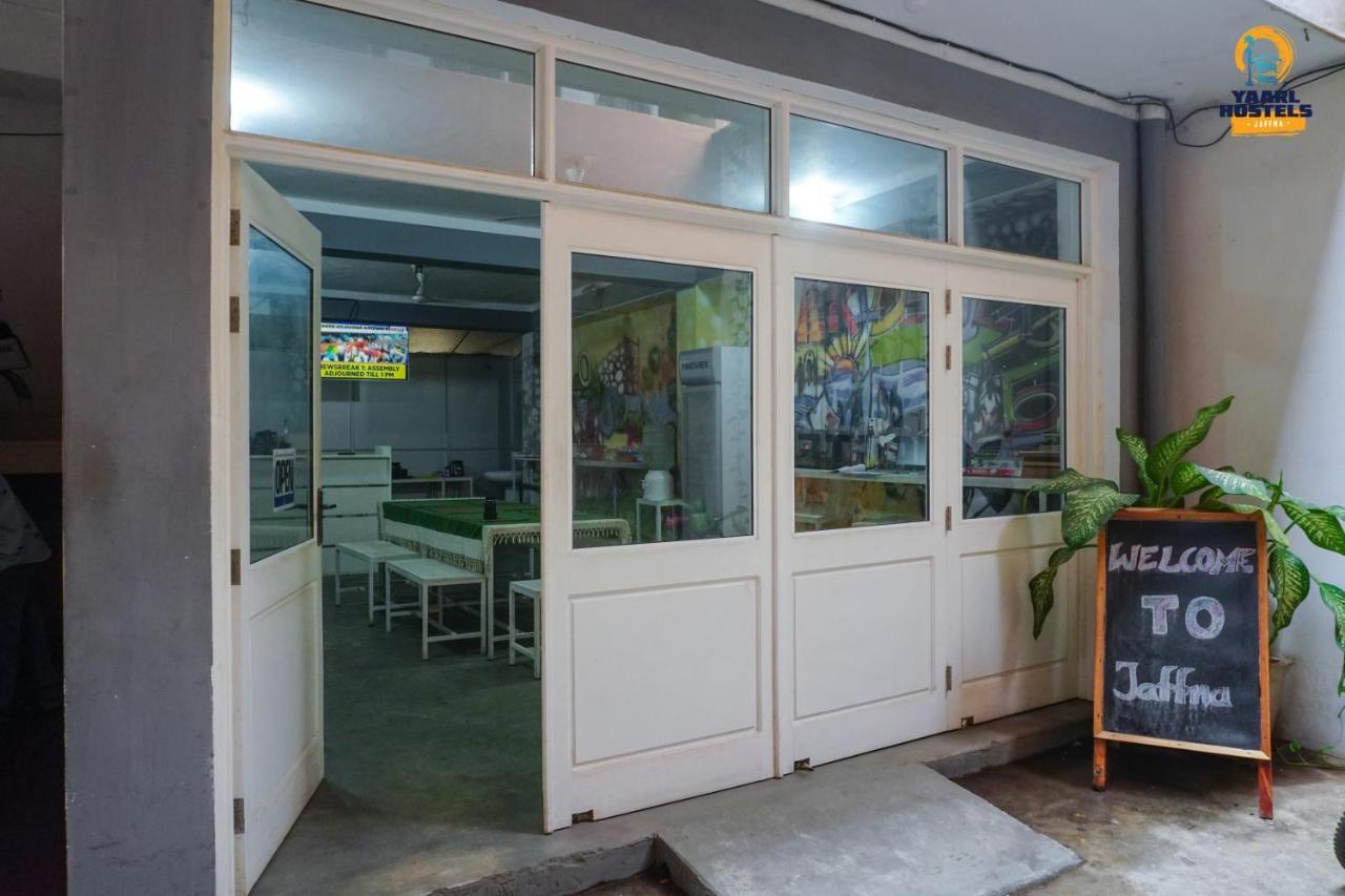 Yaarl Hostels Джафна Екстериор снимка